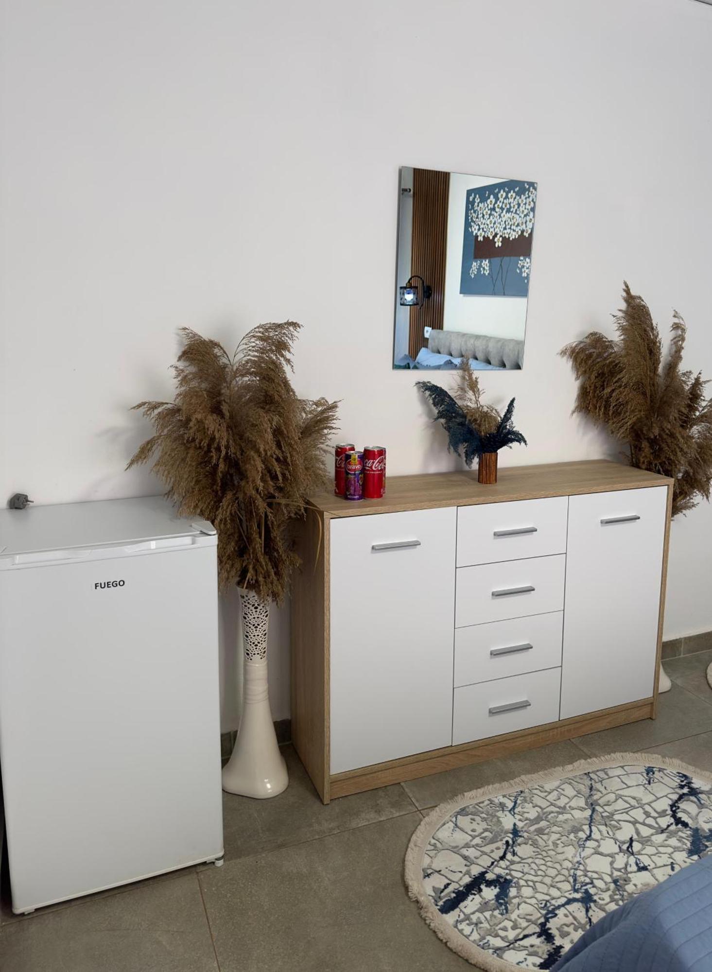 Feti Xhone Apartment Εξαμίλιο Εξωτερικό φωτογραφία